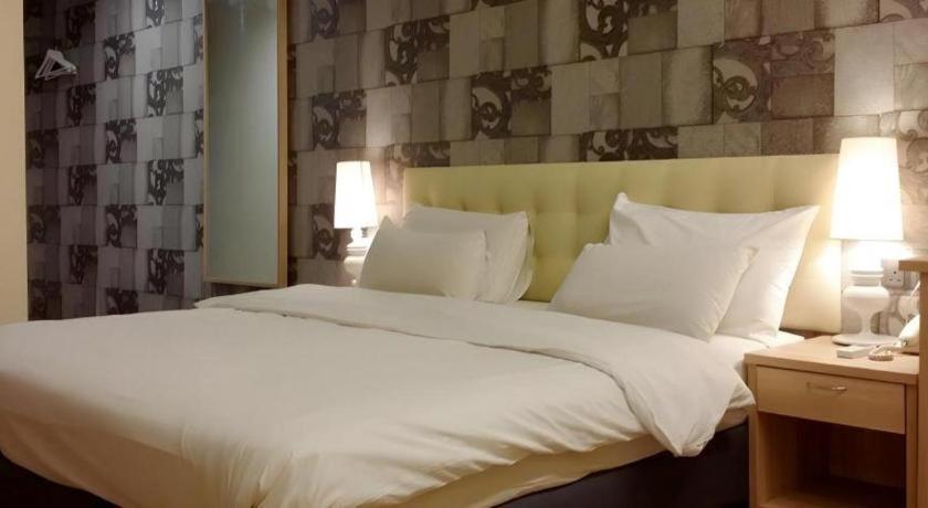 I-Hotel @ Johor Bahru Exterior photo