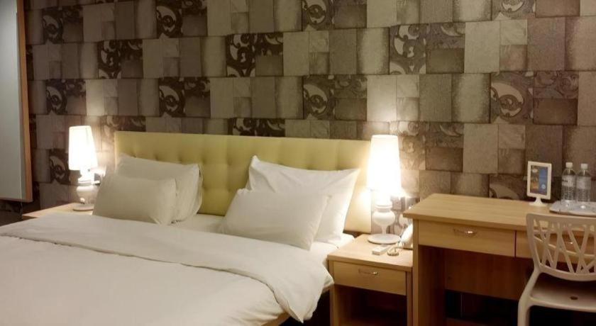 I-Hotel @ Johor Bahru Exterior photo